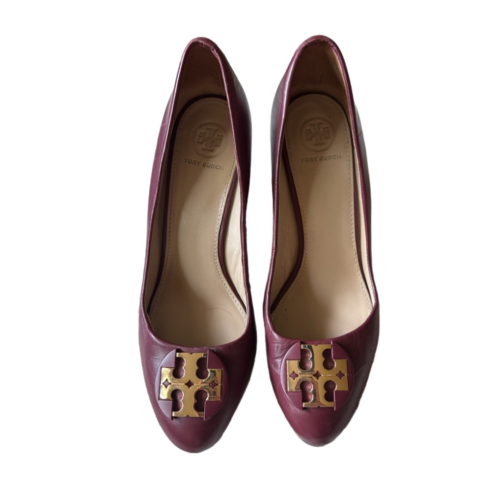 Tory Burch Burgundy Wedge Shoes with Logo Ornament - Picture 3 of 5